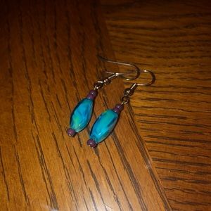 Teal bead w/ mini purple bead earrings